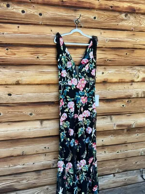 NWT Mac Duggal Embroidered Floral Plunge Neck Trumpet Gown Black Multi Size 10 thumbnail 8