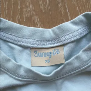 Sunny De Mini Baby Tee Size XS Light Blue thumbnail 3