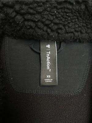 Aritzia TNAction Snoblock Polar Shred Mockneck Jacket Black minimalist fall XS thumbnail 8