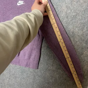 Nike Sweatshirt‎ Women size small Purple Crew Neck Pullover Long Sleeve thumbnail 6