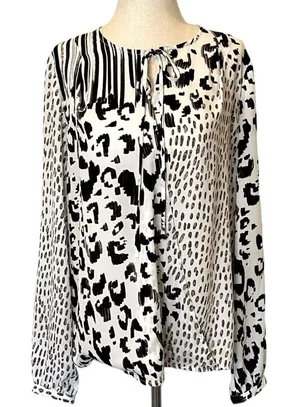 Cabi Black And White Animal Print Faux Wrap Long Sleeve Blouse‎ Size S thumbnail 1