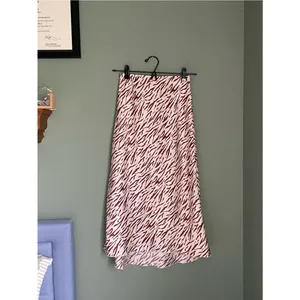 Abercrombie & Fitch Satin Midi Skirt Size XXS Abstract Cream Brown Tree Branches thumbnail 2