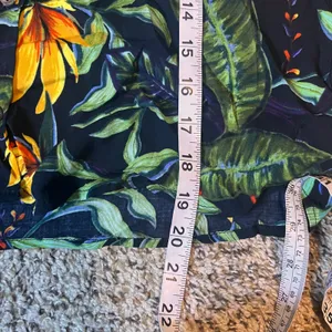 Olivaceous Women's Medium Tropical Print Button Down Short‎ Sleeve Shirt thumbnail 4