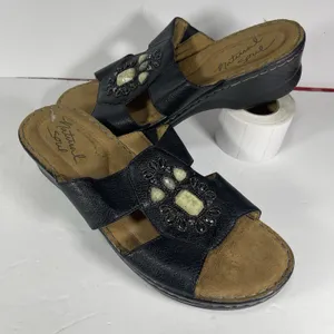 Natural Soul by Naturalizer "Saymore" Beaded Wedge Sandals - Women's Size 10M thumbnail 6