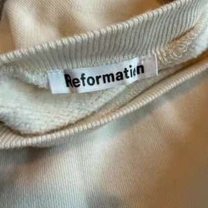 Reformation Cream Cropped Length Pullover Sweater Crew Neck Size Small Women's thumbnail 10