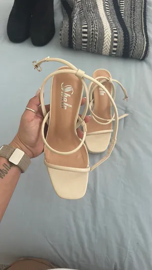Nude chunky heels Tan Size 7 thumbnail 2