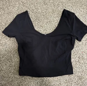 Lululemon thumbnail 1