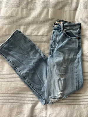 Levi’s Ribcage Jeans Straight Ankle High-Rise thumbnail 1