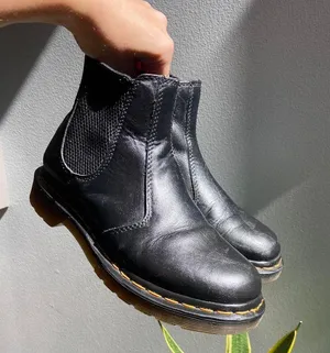 Dr Martens black leather 2976 Chelsea boots 🔥 thumbnail 4