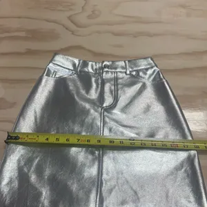 NWT 7 For All Mankind Women's‎ Midi Pencil Skirt Size XS Silver Metallic Pockets thumbnail 10