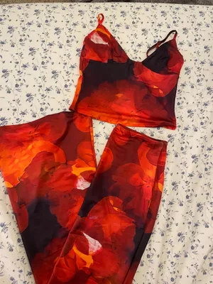 Red and black skirt set Size M thumbnail 1