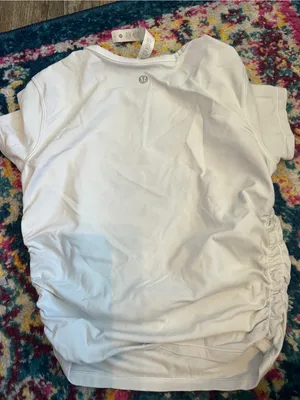 Lululemon ruched side tee size 2 thumbnail 9