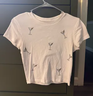 Cute Martini T Shirt White Size XS thumbnail 1