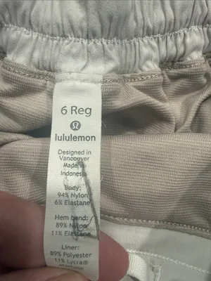 Lululemon white short size 6 . thumbnail 2