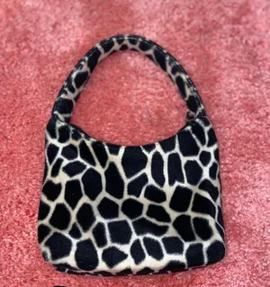 Tri Coastal Design Leopard Small Purse thumbnail 1