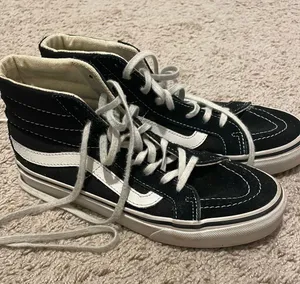 Size 5 thumbnail 1