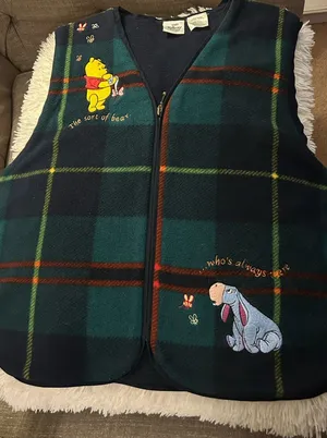 Disney Vest Womens L Winnie The Pooh Tartan Plaid Fleece Embroidered Vintage. thumbnail 1
