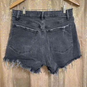 Abercrombie & Fitch High-Rise Mom Shorts Black Wash Curve Love 10/30 thumbnail 2