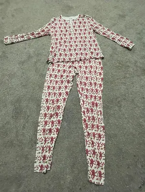 Pajamas thumbnail 2