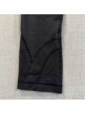 lululemon Women’s 4 Black Cropped Leggings 23” Inseam READ thumbnail 9