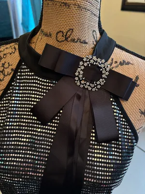 Gorgeous one see size M. Black Size M thumbnail 3