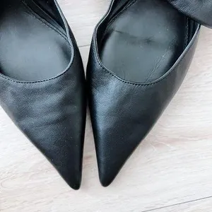 Zara Leather Bow Heels thumbnail 2