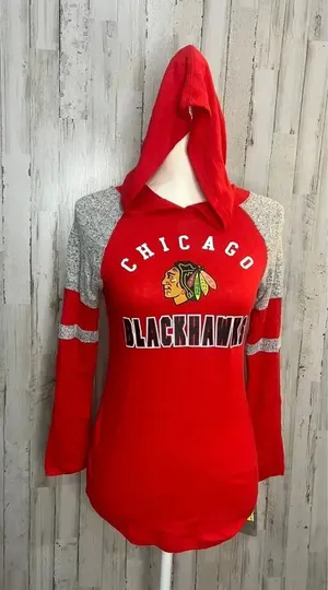 NWT Chicago Blackhawks Women's‎ Hooded Long Sleeve Top Red Size Medium thumbnail 1