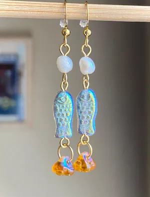 quality Czech glass beads fish unique dangle earrings⭐️🐟💕 thumbnail 1
