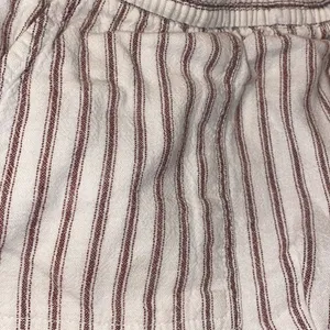 ✨ Old Navy Mid Rise Linen Blend Cropped Pants✨ thumbnail 3