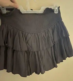 Versona grey skirt thumbnail 1