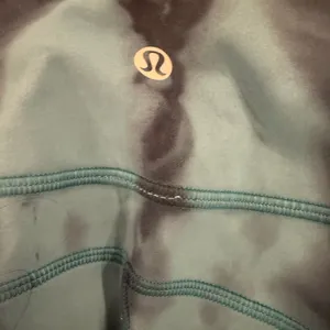 lululemon athletica Blue Tie-Dye Leggings thumbnail 8