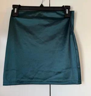 Green satin skirt thumbnail 1