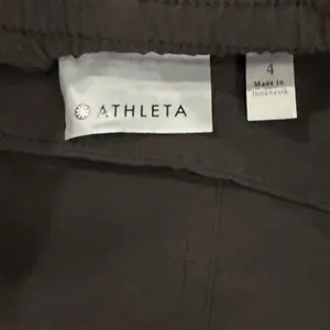 Athleta Trekkie Skort Black Hiking Athletic Skirt Built-in Shorts Size 4 thumbnail 2