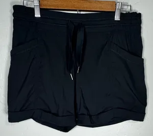 lululemon athletica Dance Studio Low Rise Black Cuffed Drawstring Shorts Size 6 thumbnail 1