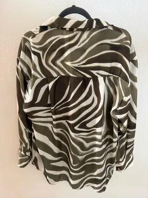 ZARA Zebra Button Down thumbnail 4