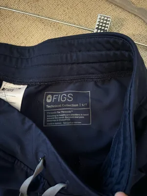 FIGS High-Waisted Zamora Scrub Pants thumbnail 3