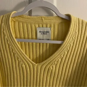 Abercrombie‎ & Fitch Yellow Sweater thumbnail 3