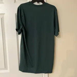 Nike Men’s green Tshirt  thumbnail 3