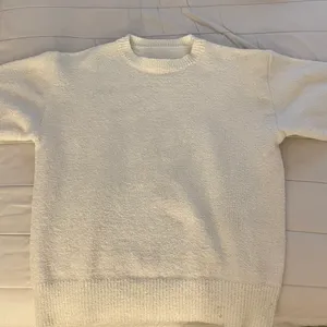 SheIn Sweater thumbnail 3