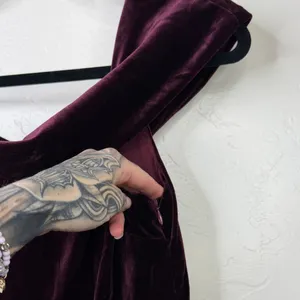 NEW Lulus I'm Enchanted Burgundy Velvet Off-the-Shoulder Tulip Dress Medium thumbnail 8