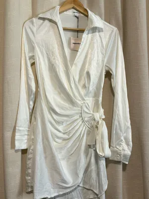 NWT Superdown satin White Wrap-Front Long Sleeve Mini Dress thumbnail 2