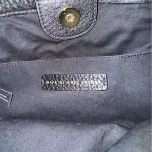 Marc by Marc Jacobs Pebbled Shoulder Bag in Black thumbnail 4