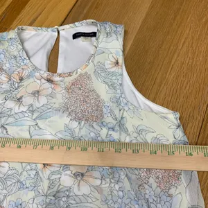 Tommy Hilfiger Pastel Floral Chiffon Sleeveless Shift‎ Dress Womens Size 2 thumbnail 2
