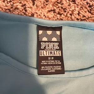 PINK Victoria's Secret Two-Tone Athletic Long Sleeve Top‎ Thumb Holes Mint Black thumbnail 4