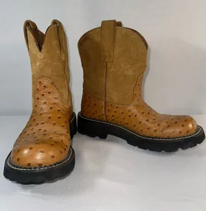 Women’s Ariat FatBaby 7 B Short Western Boots Ostrich Design Leather Classic thumbnail 1