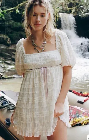 Urban Outfitters Daphne Puff Sleeve Dress Size Large thumbnail 1