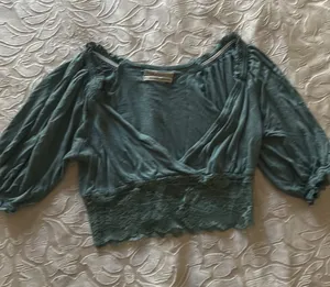 Urban Outfitters Top pretty teal lace top thumbnail 1
