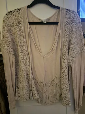 American Eagle Outfitters Light Pink Long Sleeve Shirt thumbnail 1
