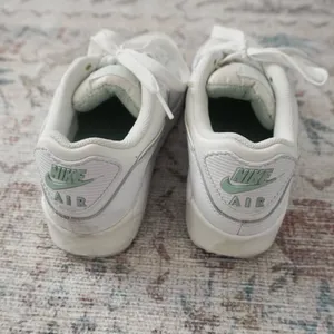 Nike Womens Air Max 90 White Pistachio Frost thumbnail 3