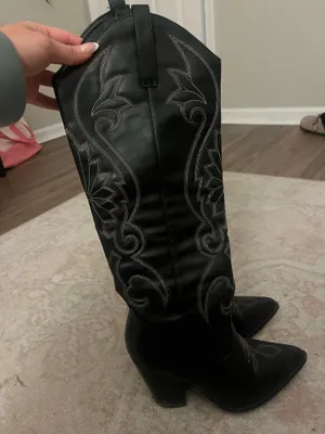 Black Cowgirl Boots thumbnail 3